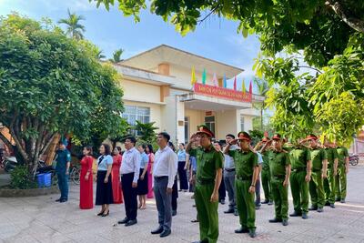 Hành Dũng tổ chức Lễ Chào cờ đầu tháng 5/2025.